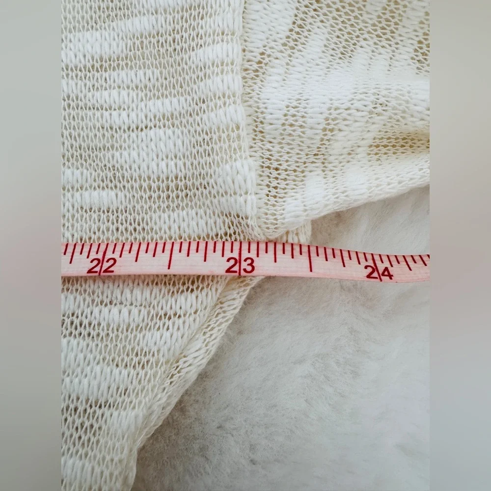 Cream Lace Back Women's Top, Size XL - NWT - Picture 5 of 9